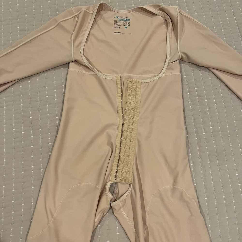 Marena Recovery Faja pre-owned, like new. XL